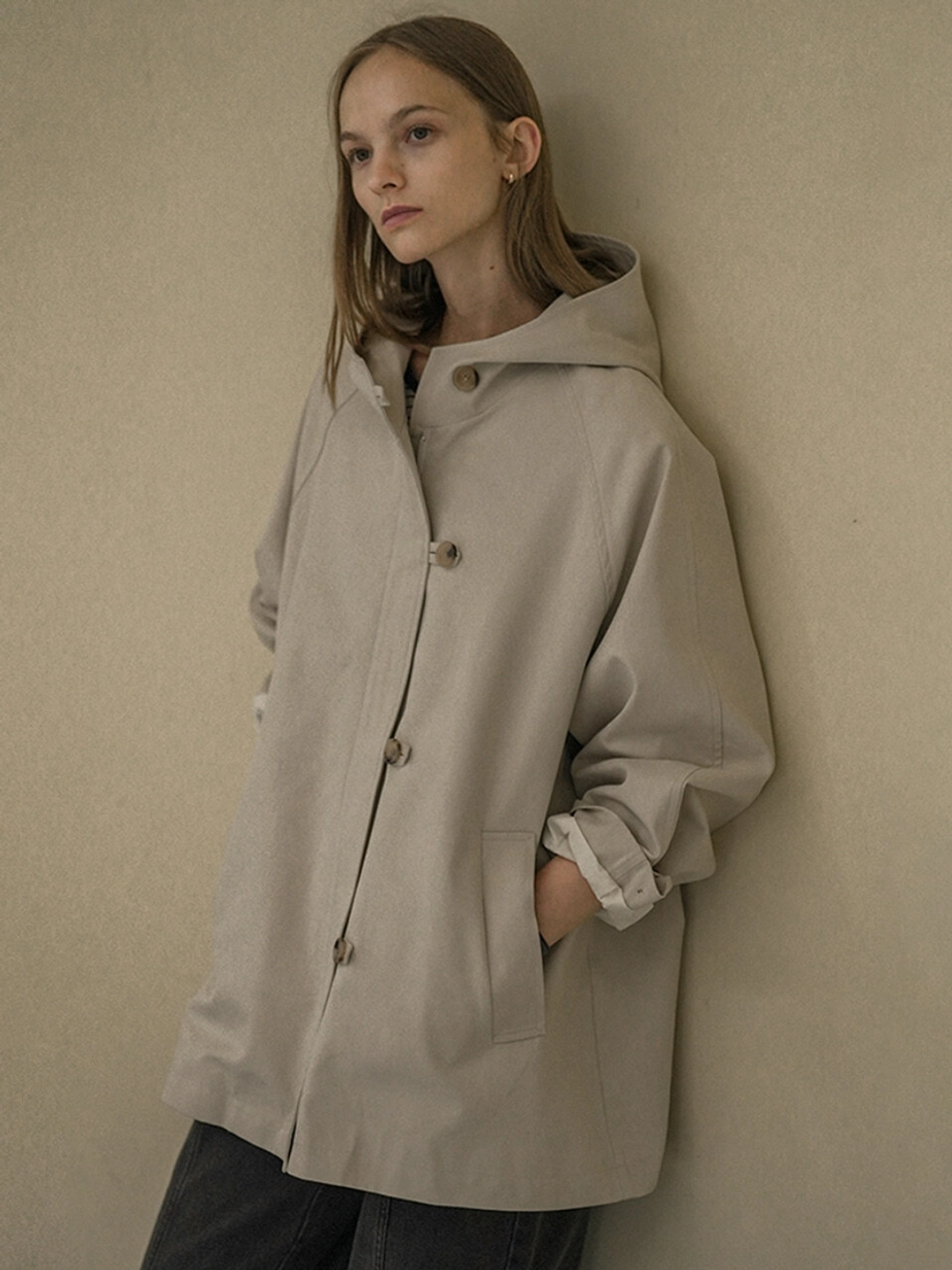 노운베러 Hoodie half trench coat [KNFW02CT02]_Beige 상품 이미지 2
