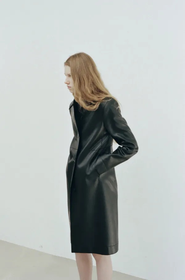 LEATHER SINGLE-BREASTED COAT [BLACK]