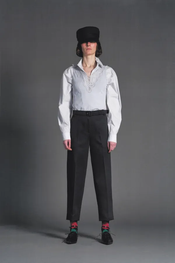 PF26 DARK NAVY BELTED CROPPED PANTS