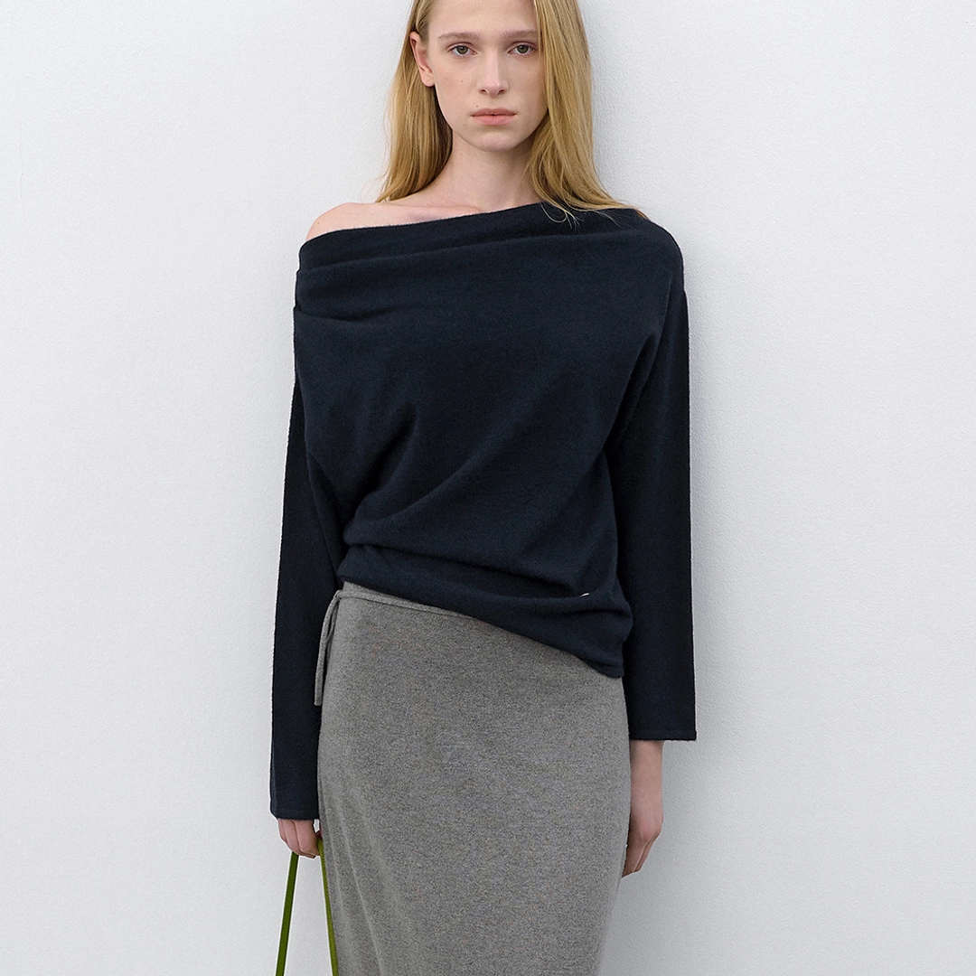 아뜰리에 나인 (T-7356)ONE OFF SHOULDER SOFT DRAPE KNIT 상품 이미지 2