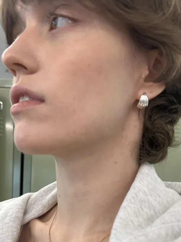 Shell huggie earring