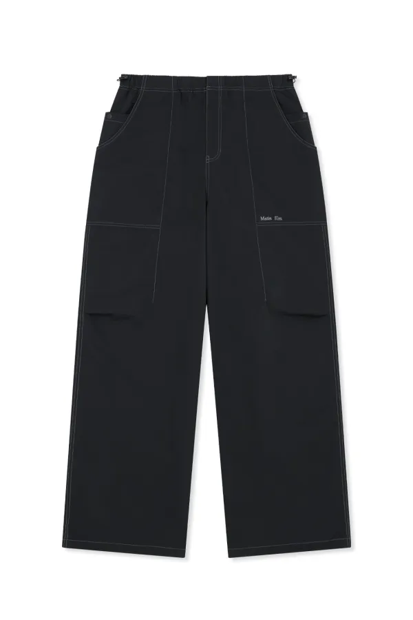 MULTI PANEL PARACHUTE PANTS IN BLACK