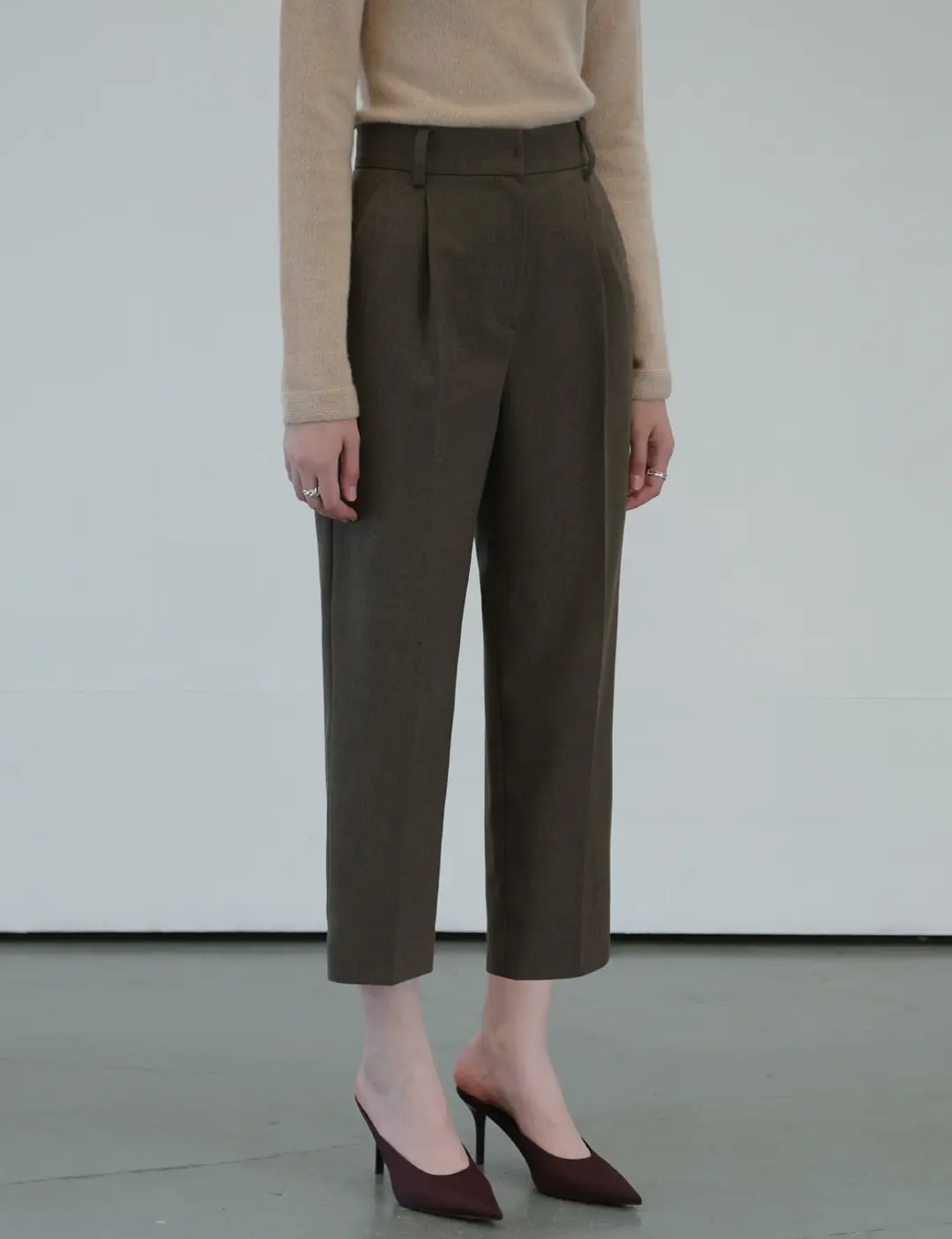 노미나떼 FW Classic Tapered Pants (Vintage Brown) 상품 이미지 2