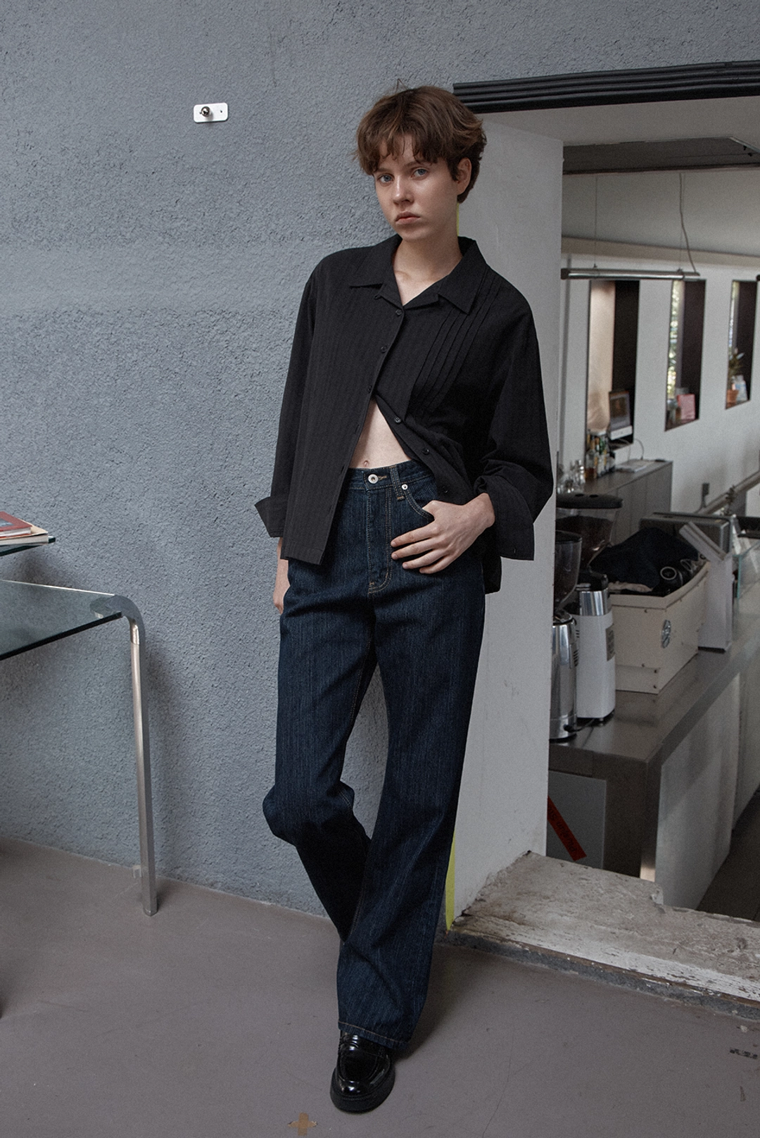 브렌다 브렌든 open pintuck shirts - black 상품 이미지 2
