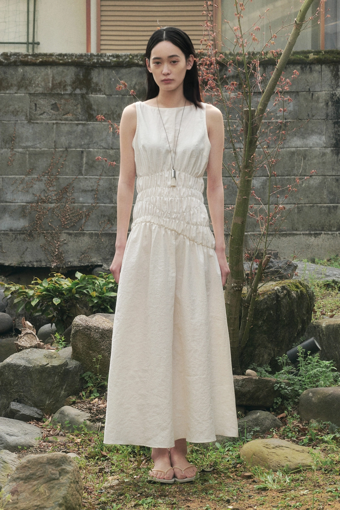세이지먼트 SOMEL SMOCKED LONG DRESS_CREAM 상품 이미지 2