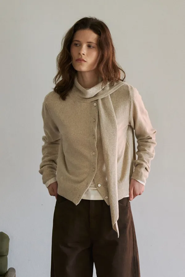 Unbalance Muffler Cardigan [LMBFAUKN310]-Sand Beige