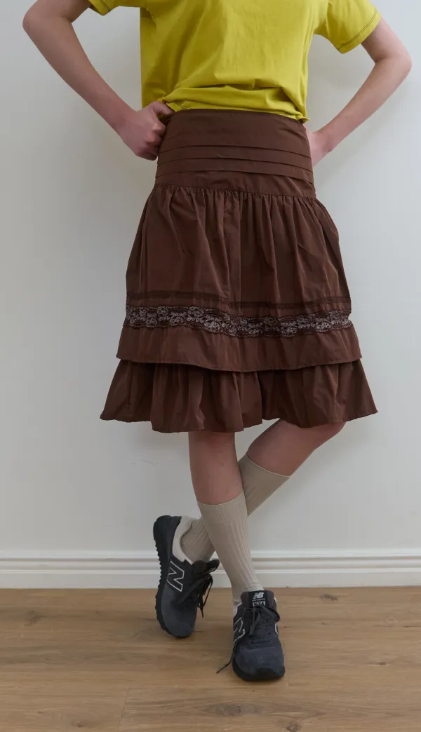 337. Tiered Lace SK _ Brown