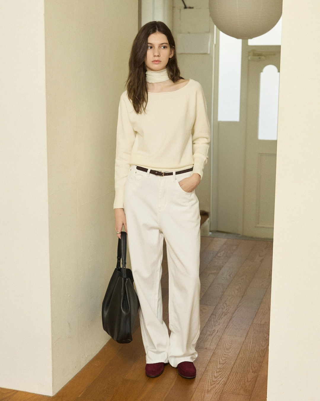 어다울 Holgarment soft boat neck knit - ivory 상품 이미지 2