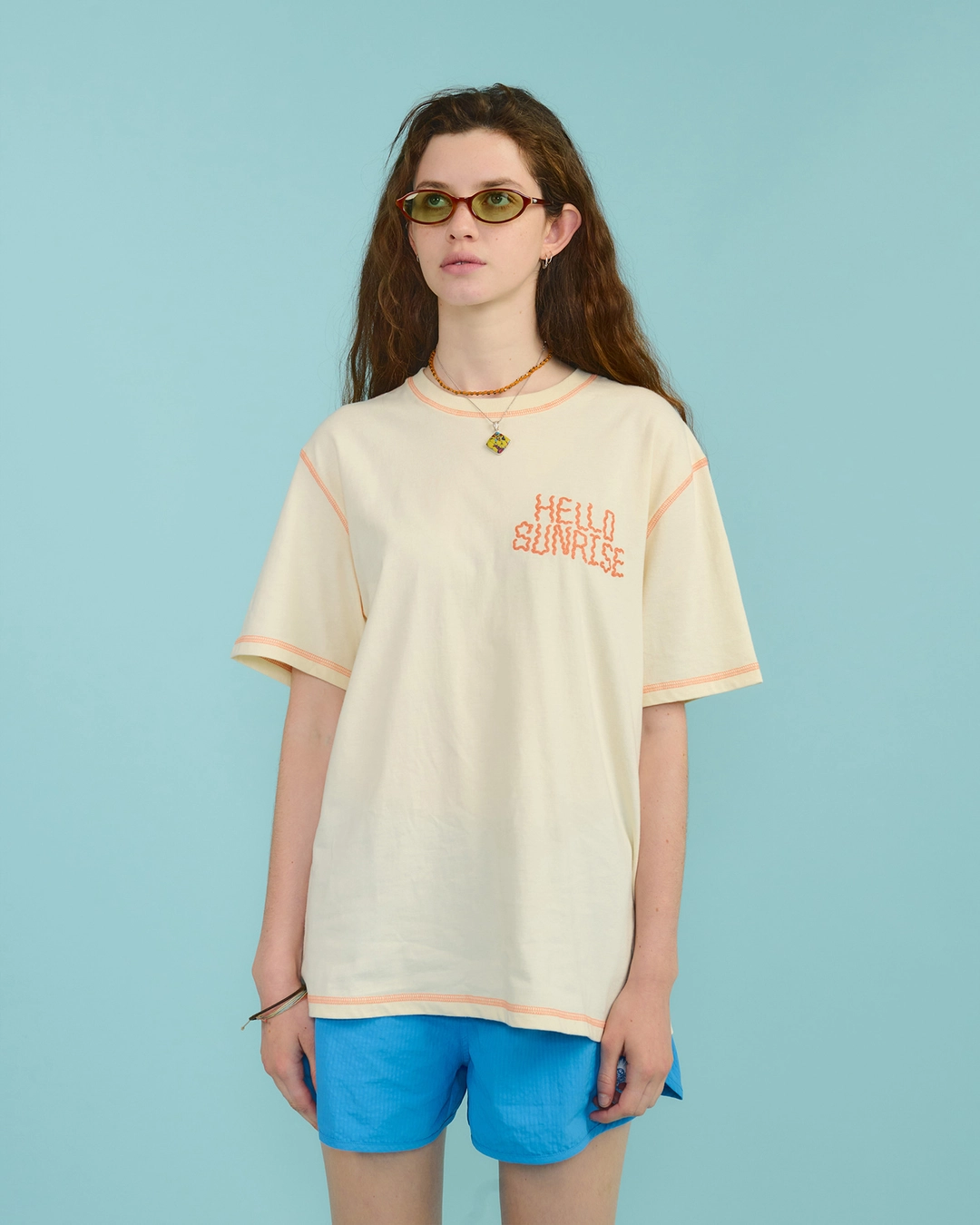 헬로선라이즈 HS Doodle Typo Stitch Tee_Cream 상품 이미지 2