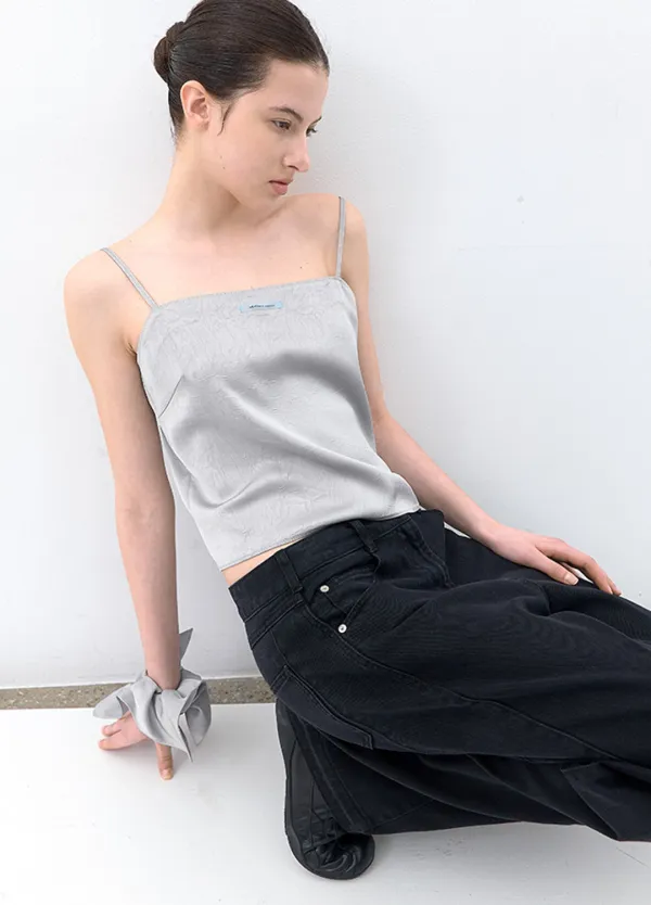 (BL-4422)AN SATIN SET-UP SLEEVELESS TOP S