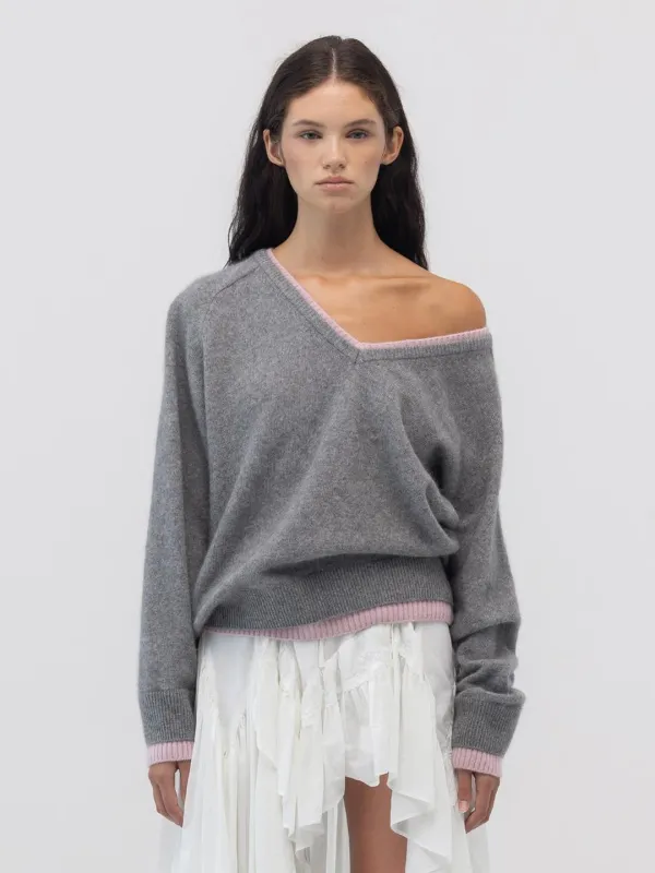 RACCOON HAZY LAYERED V-NECK KNIT (GRAY)