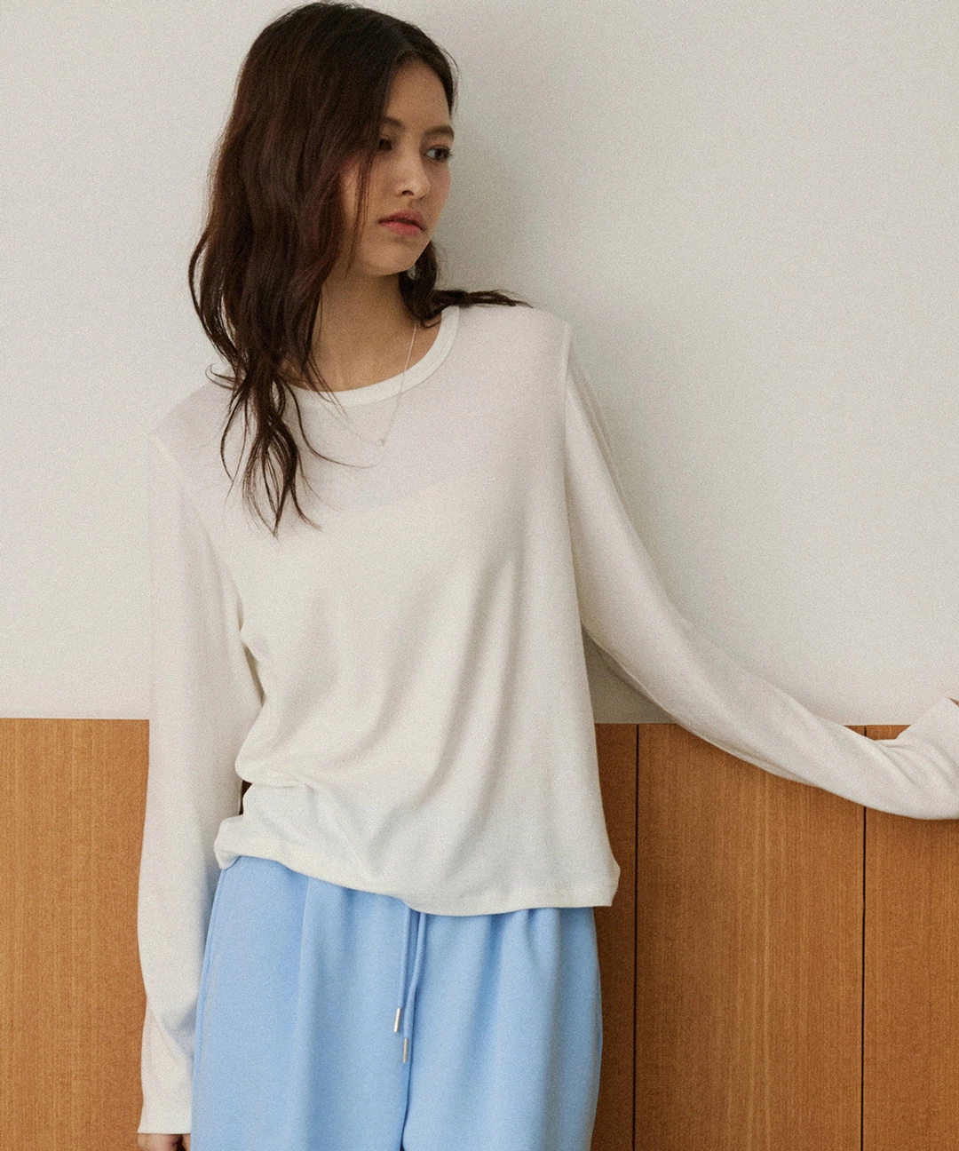 반원 아뜰리에 A3562 플루이드 롱 슬리브_White 상품 이미지 2