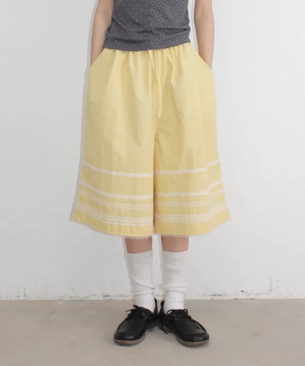 LACE TRIM NYLON BERMUDA PANTS YELLOW