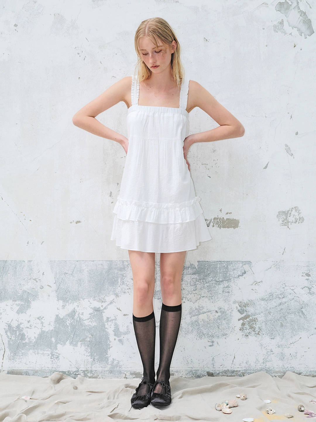 에트몽 Frill Banding Mini Dress, White 상품 이미지 1