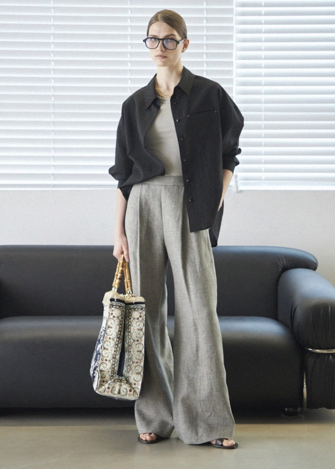 메종드이네스 OVERSIZED POCKET SUMMER SHIRT _BLACK 상품 이미지 2