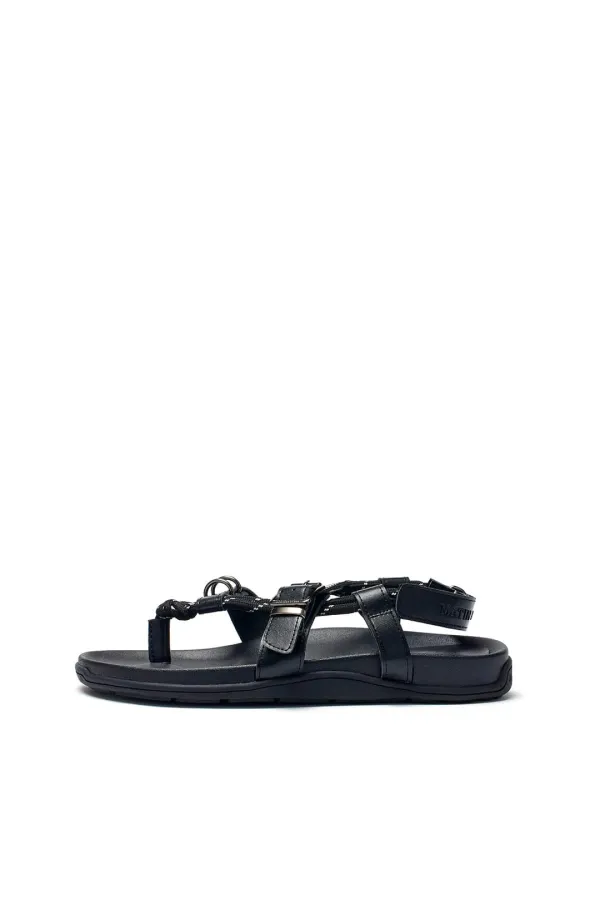 STRING FLIP FLOP SANDAL IN BLACK