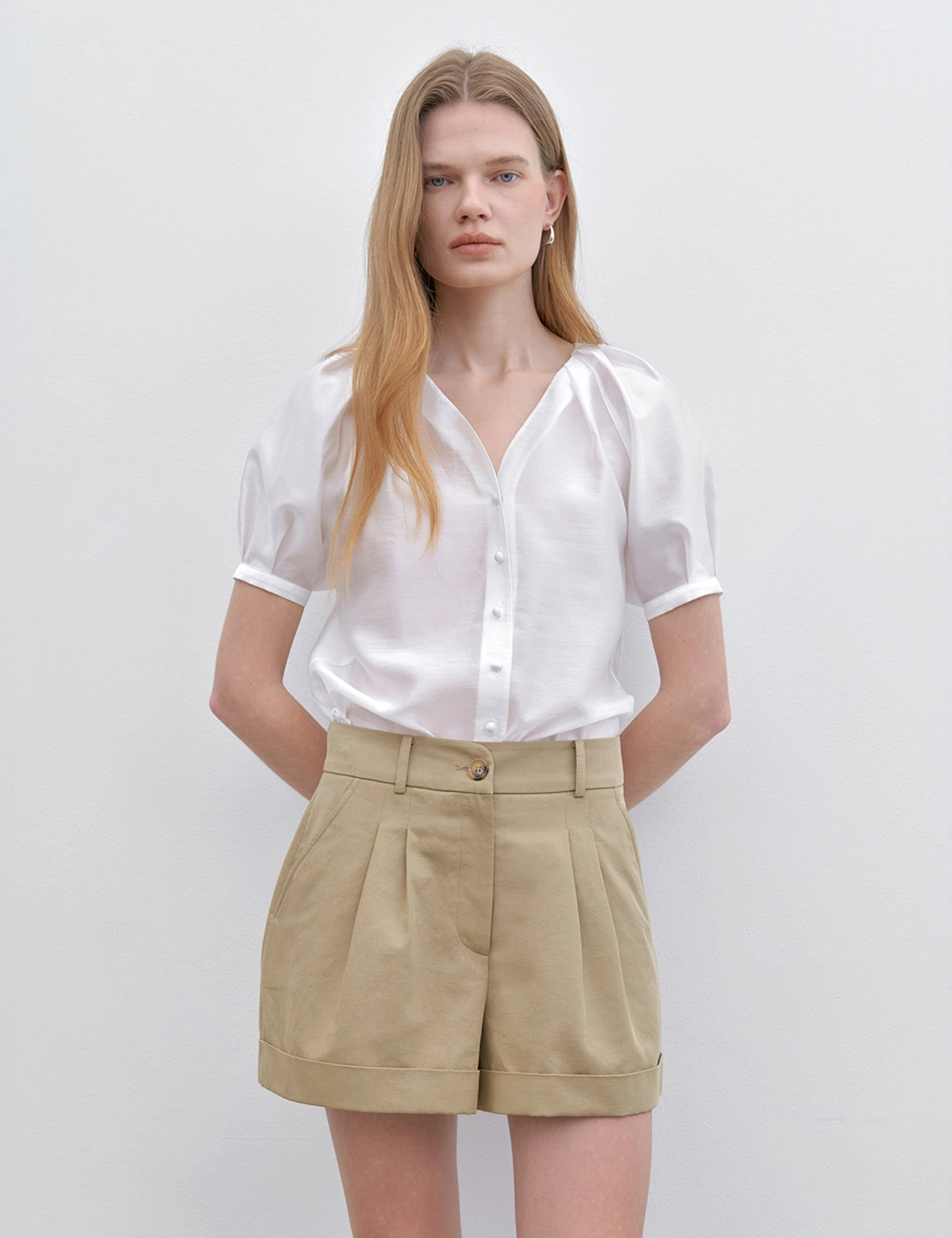 노미나떼 Vero Cotton Mid-Rise Shorts (Beige) 상품 이미지 2
