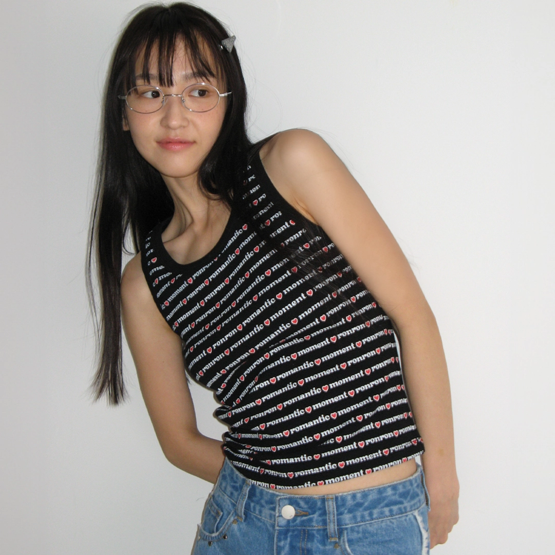 론론 ALL OVER PRINT SLEEVELESS BLACK 상품 이미지 1