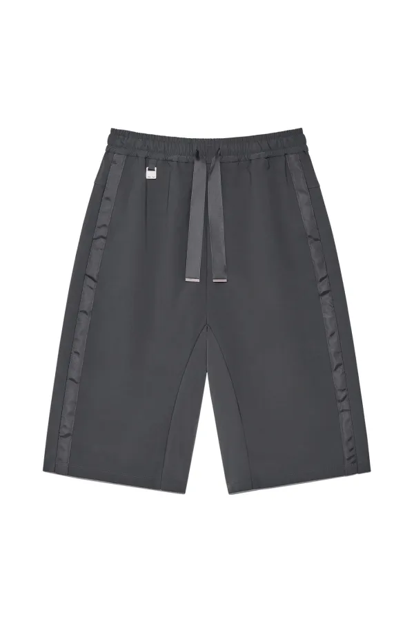 SIDE TAPING BERMUDA PANTS IN CHARCOAL