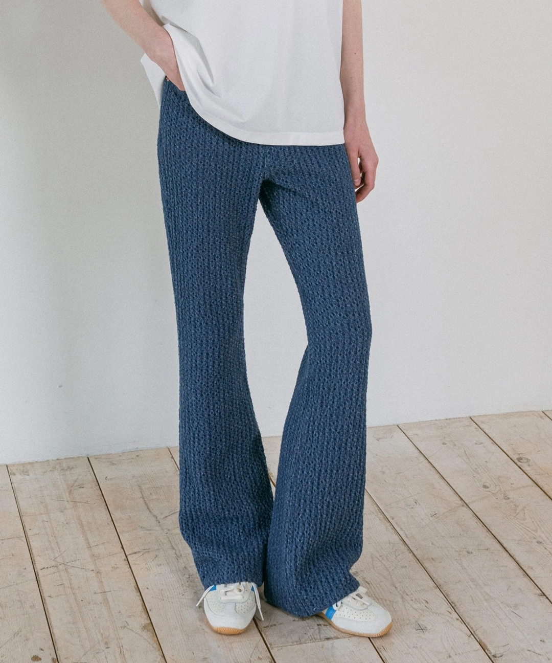 반원 아뜰리에 P3250 와플 플레어 데님_Medium blue 상품 이미지 2