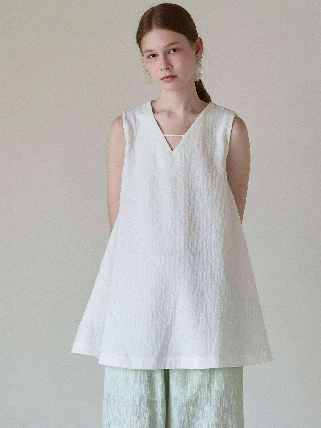 쏘이르 A LINE WRINKLE MINI DRESS - WHITE 상품 이미지 2