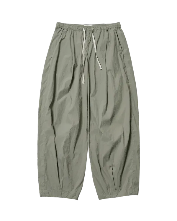 add soft pants (khaki)
