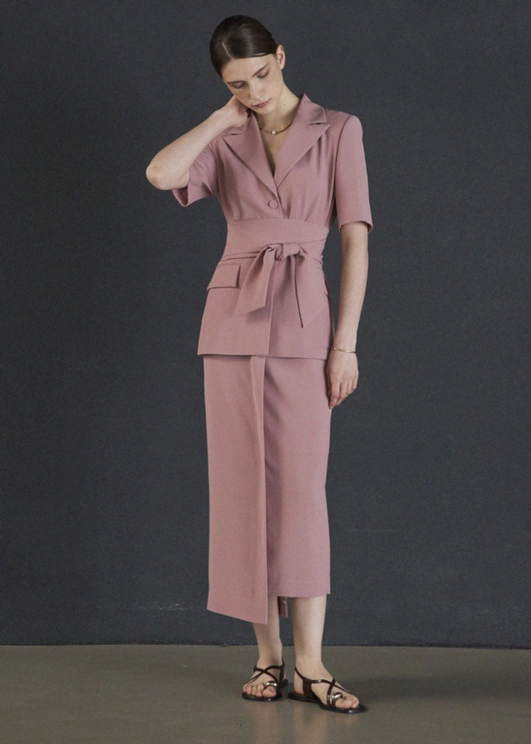 메종드이네스 (SET) BELTED JACKET & UNBALANCED H-LINE SKIRT_PINK 상품 이미지 1